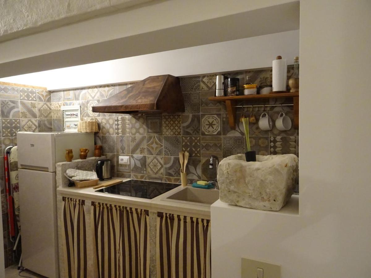 Trulli Di Zia Tata Vendégház Locorotondo Kültér fotó